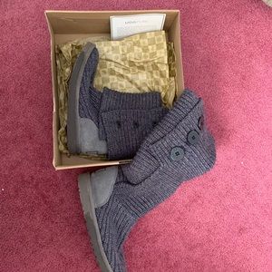 Ugg classic with cardy